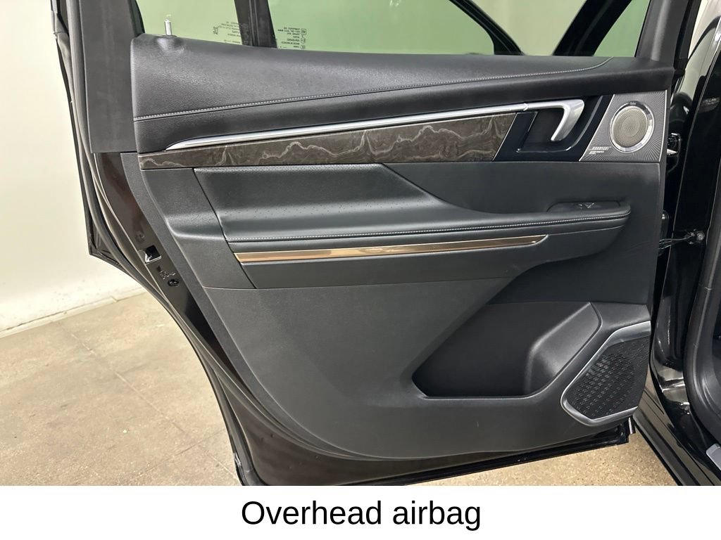 Used 2025 Buick Enclave Avenir w/ Super Cruise Package AWD/4WD image 34