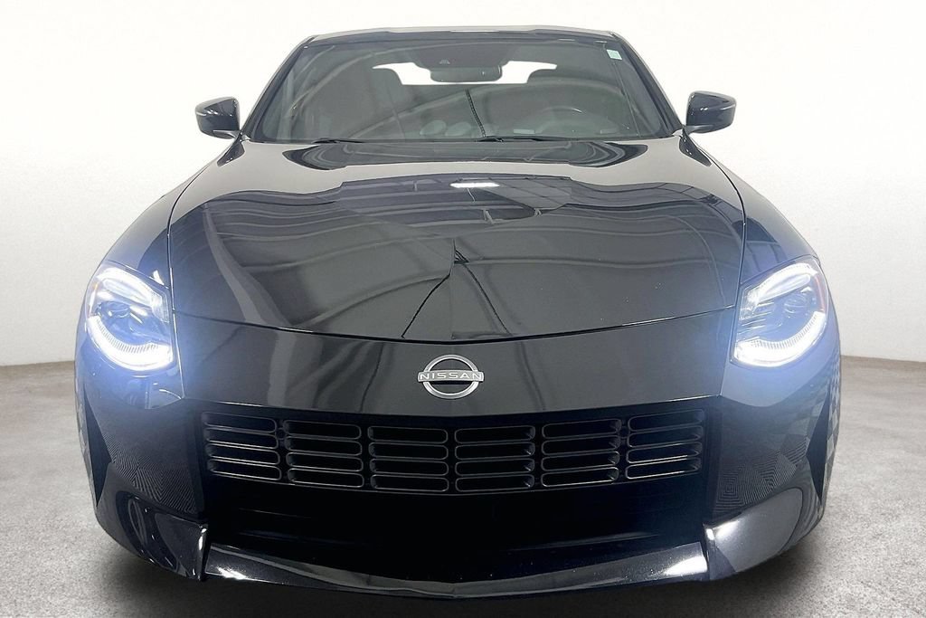 Used 2025 Nissan Z Performance w/ Floor Mat Package RWD image 4