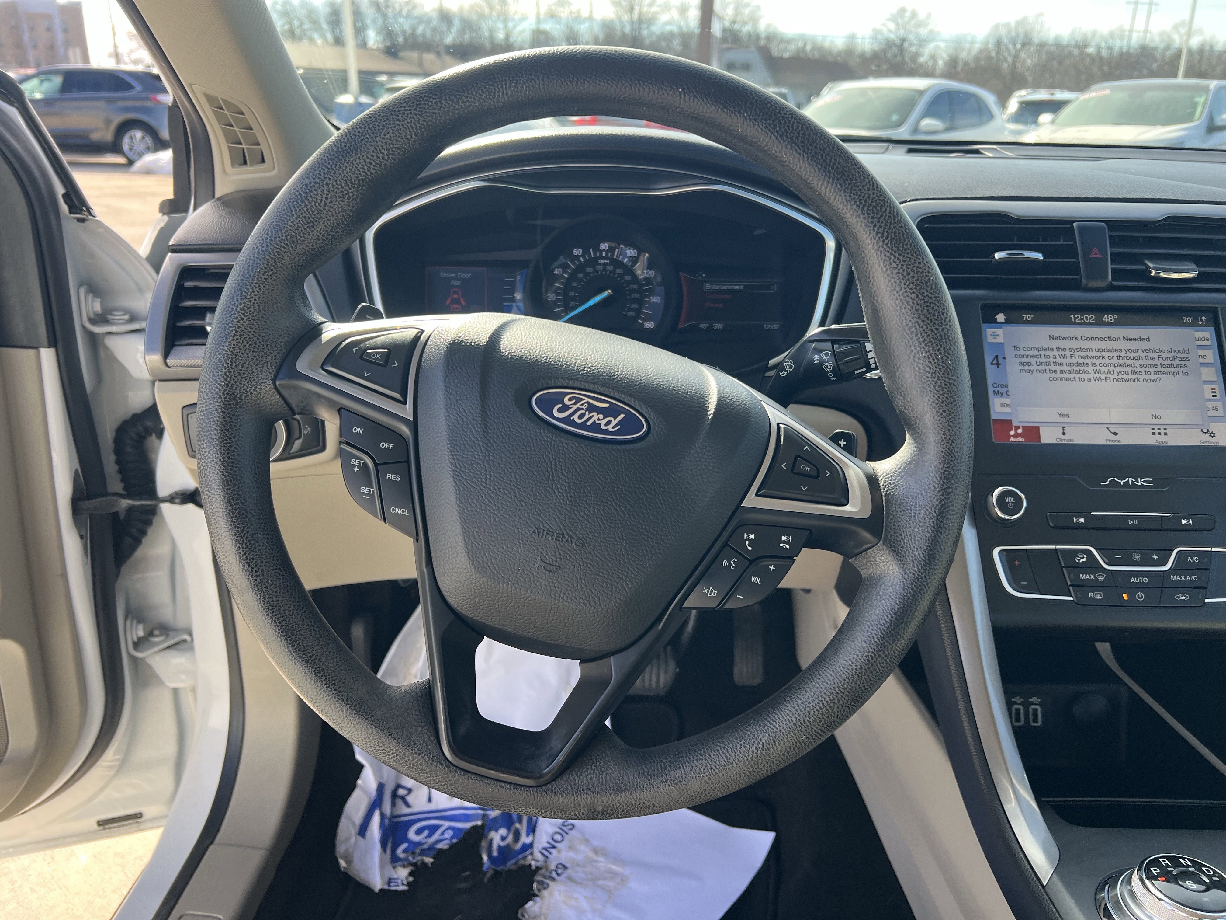 Used 2019 Ford Fusion SE image 16
