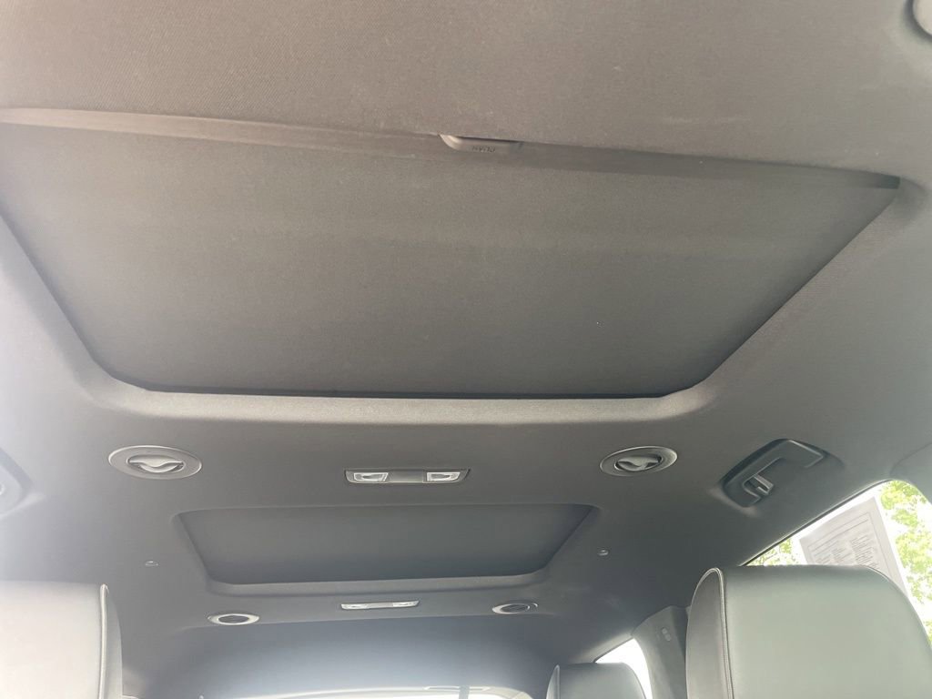 Used 2023 Chevrolet Traverse RS w/ LPO, Floor Liner Package image 50