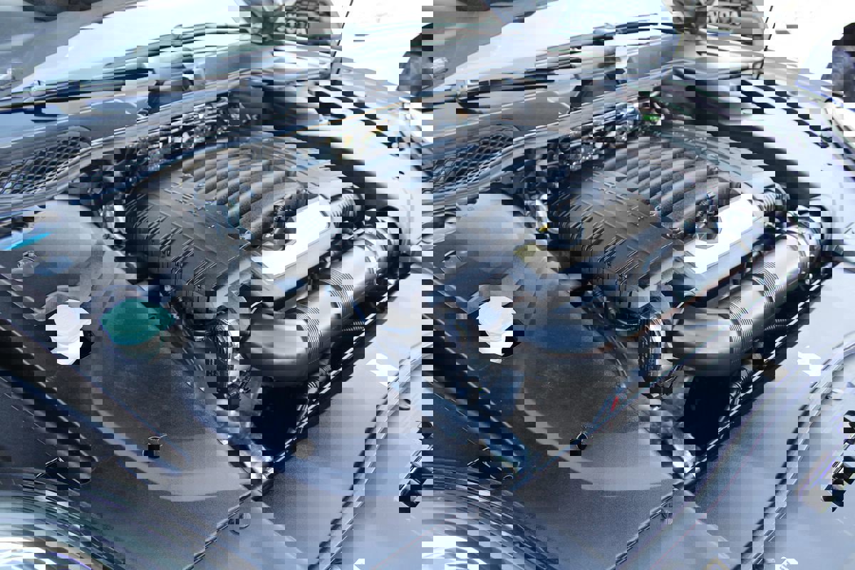 Used 2018 Porsche Cayenne Platinum Edition image 39