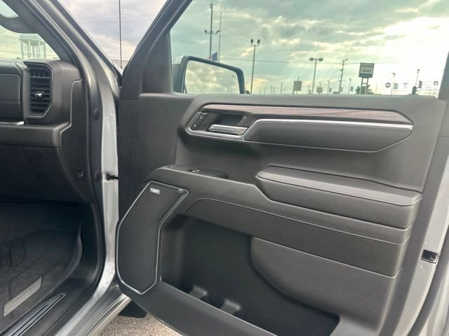 Used 2023 Chevrolet Silverado 1500 LTZ w/ Technology Package AWD/4WD image 12