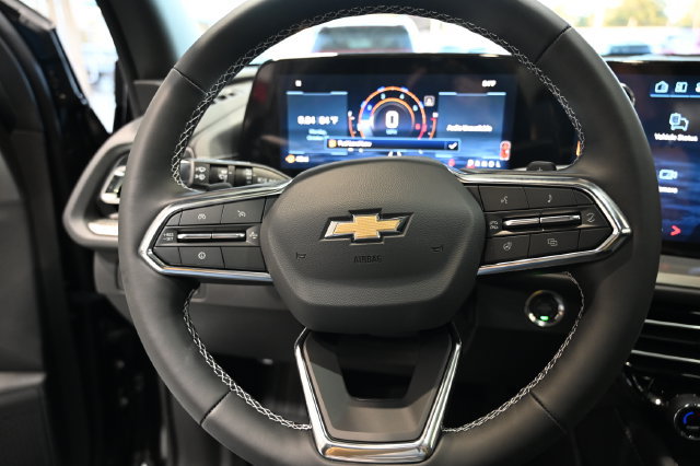 New 2027 Chevrolet Traverse LT w/ LPO, Floor Liner Package FWD image 23