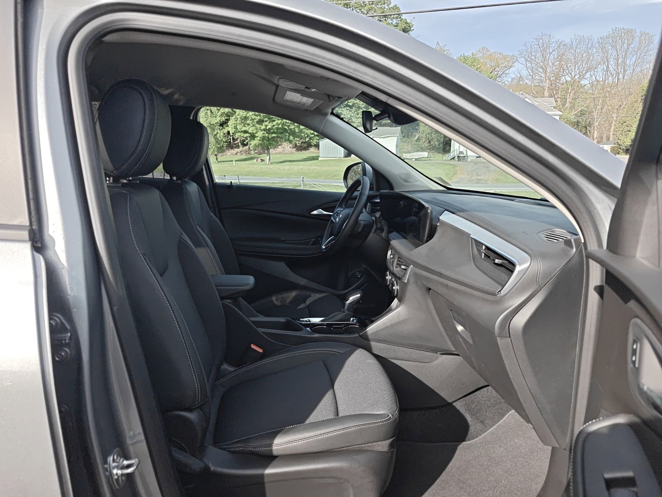 Certified 2026 Buick Encore GX Preferred w/ Comfort Package AWD/4WD image 29