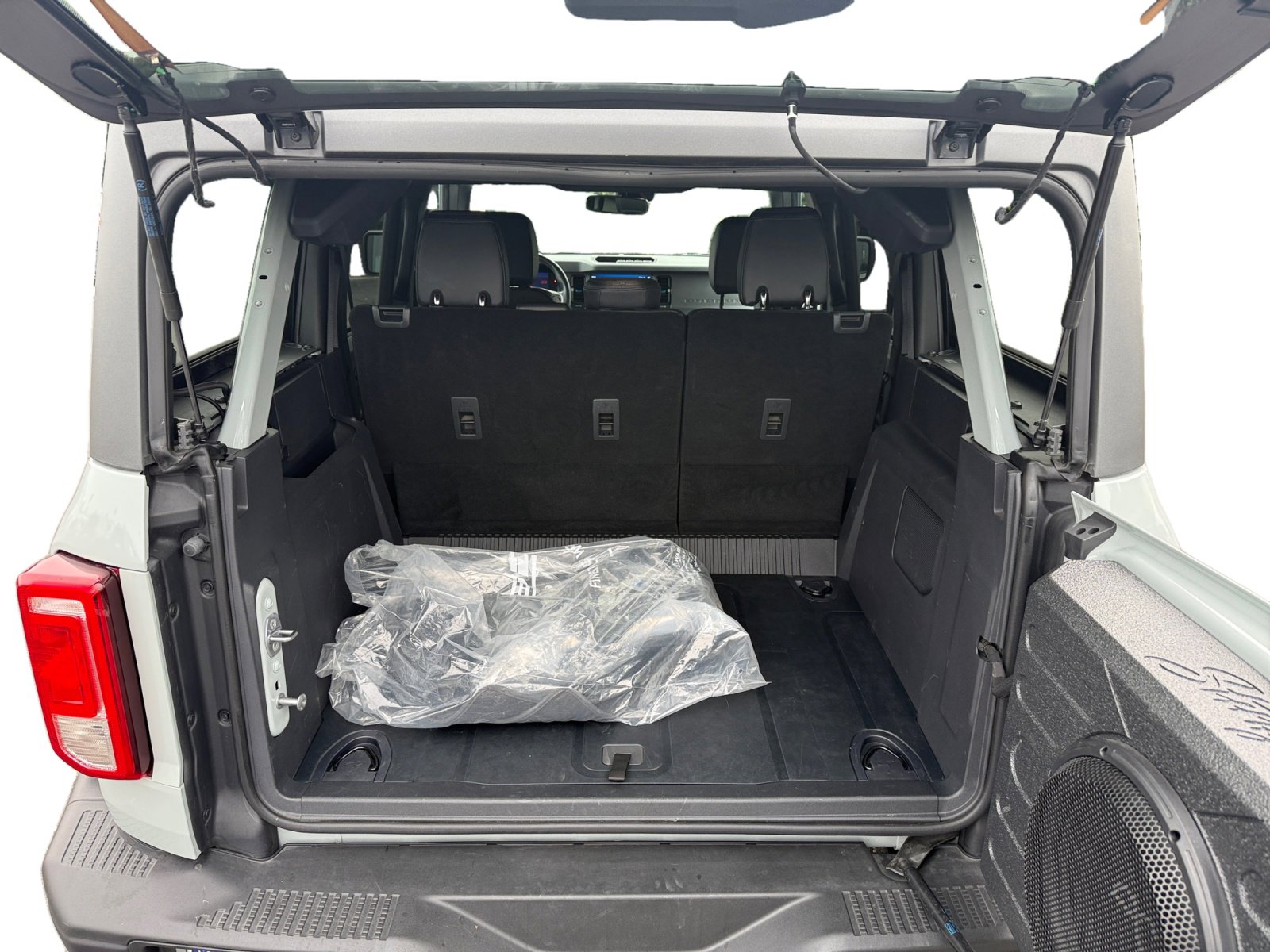 Used 2024 Ford Bronco Black Diamond image 17