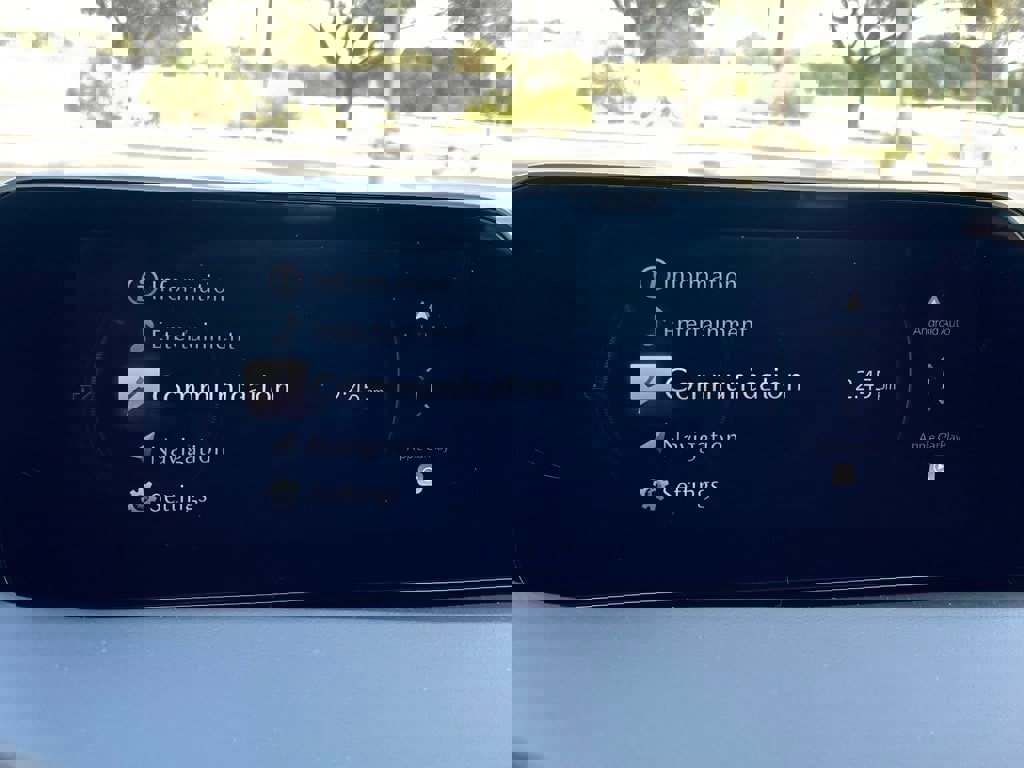 Used 2025 MAZDA MAZDA3 s image 19