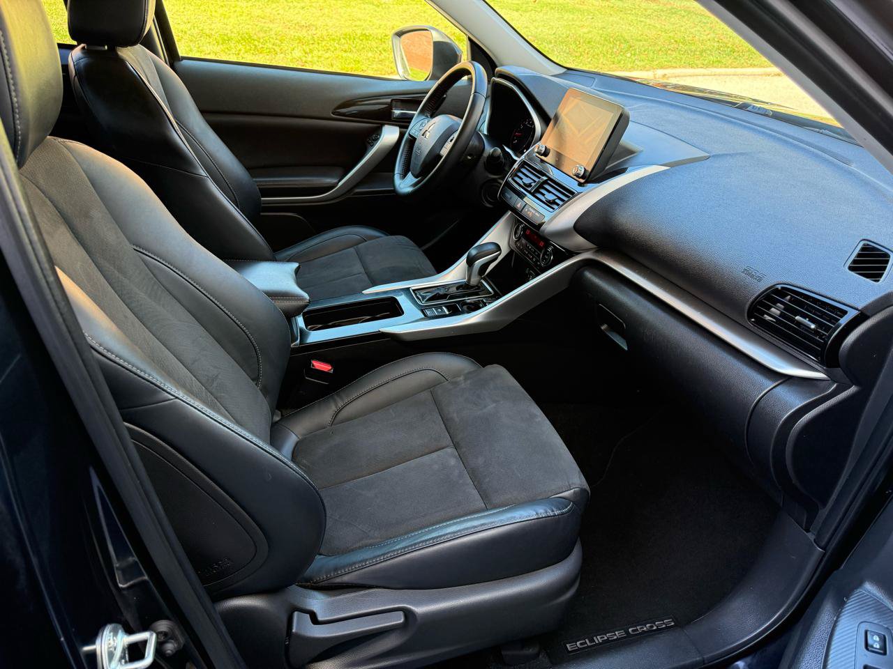 Used 2022 Mitsubishi Eclipse Cross SE FWD image 36