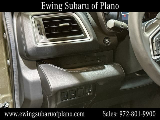Used 2025 Subaru Ascent Touring AWD/4WD image 10