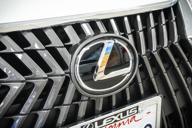 Certified 2025 Lexus ES 300h w/ Premium Package image 27