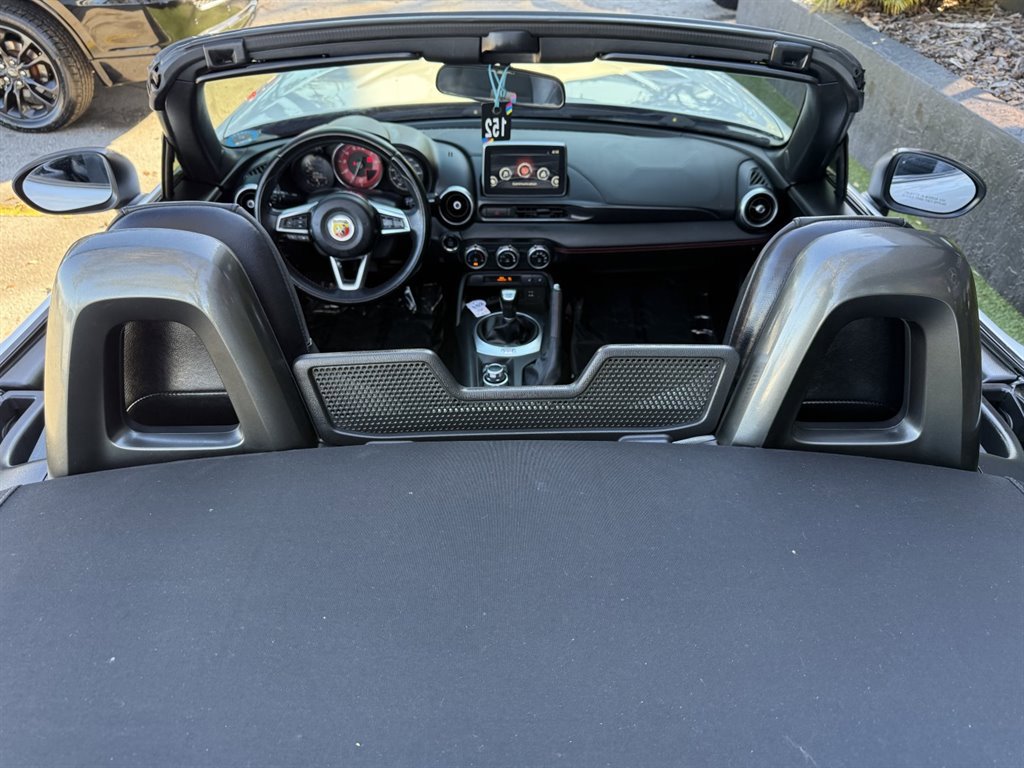 Used 2017 FIAT 124 Spider Abarth image 21