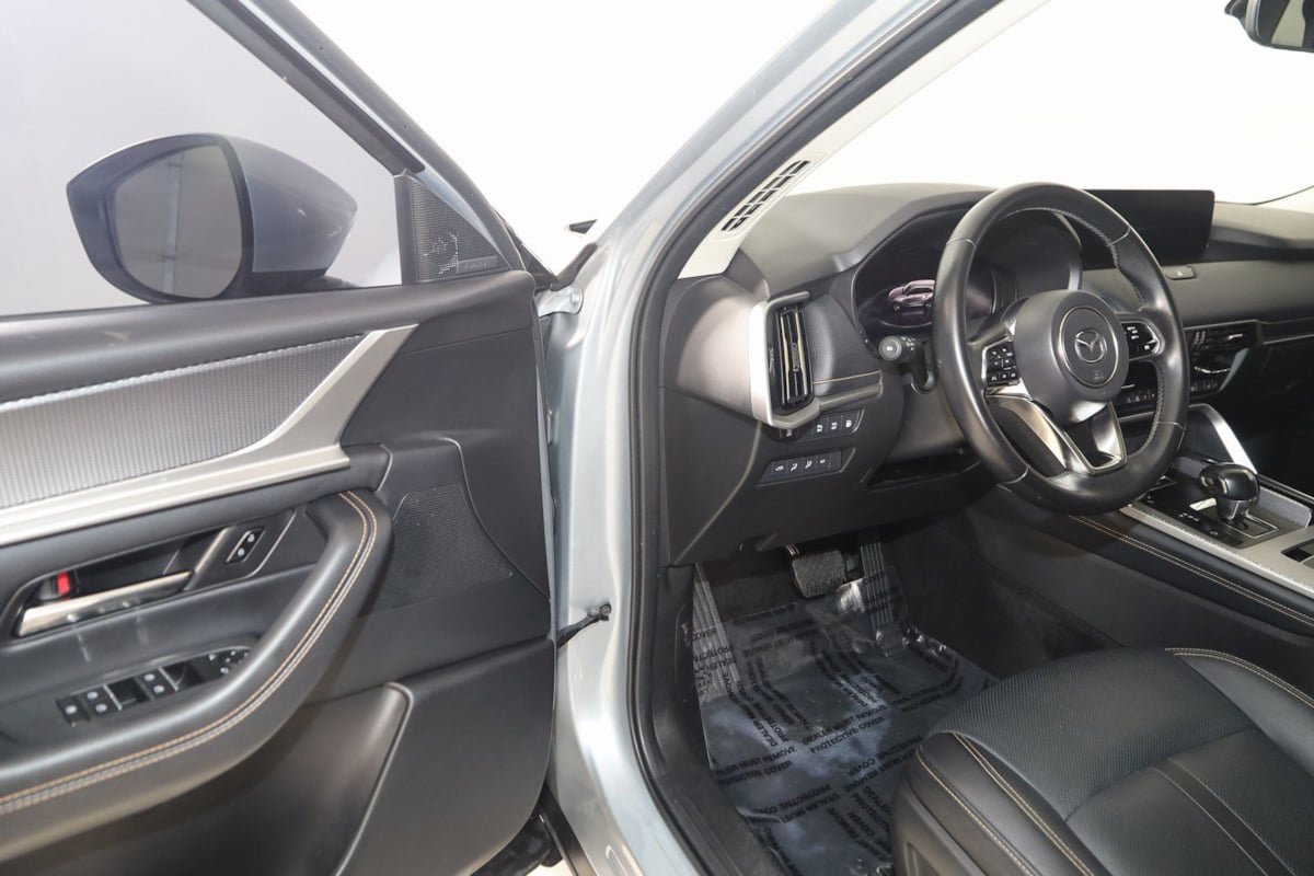 Used 2024 MAZDA CX-90 Plug-In Hybrid w/ Premium Pkg image 51