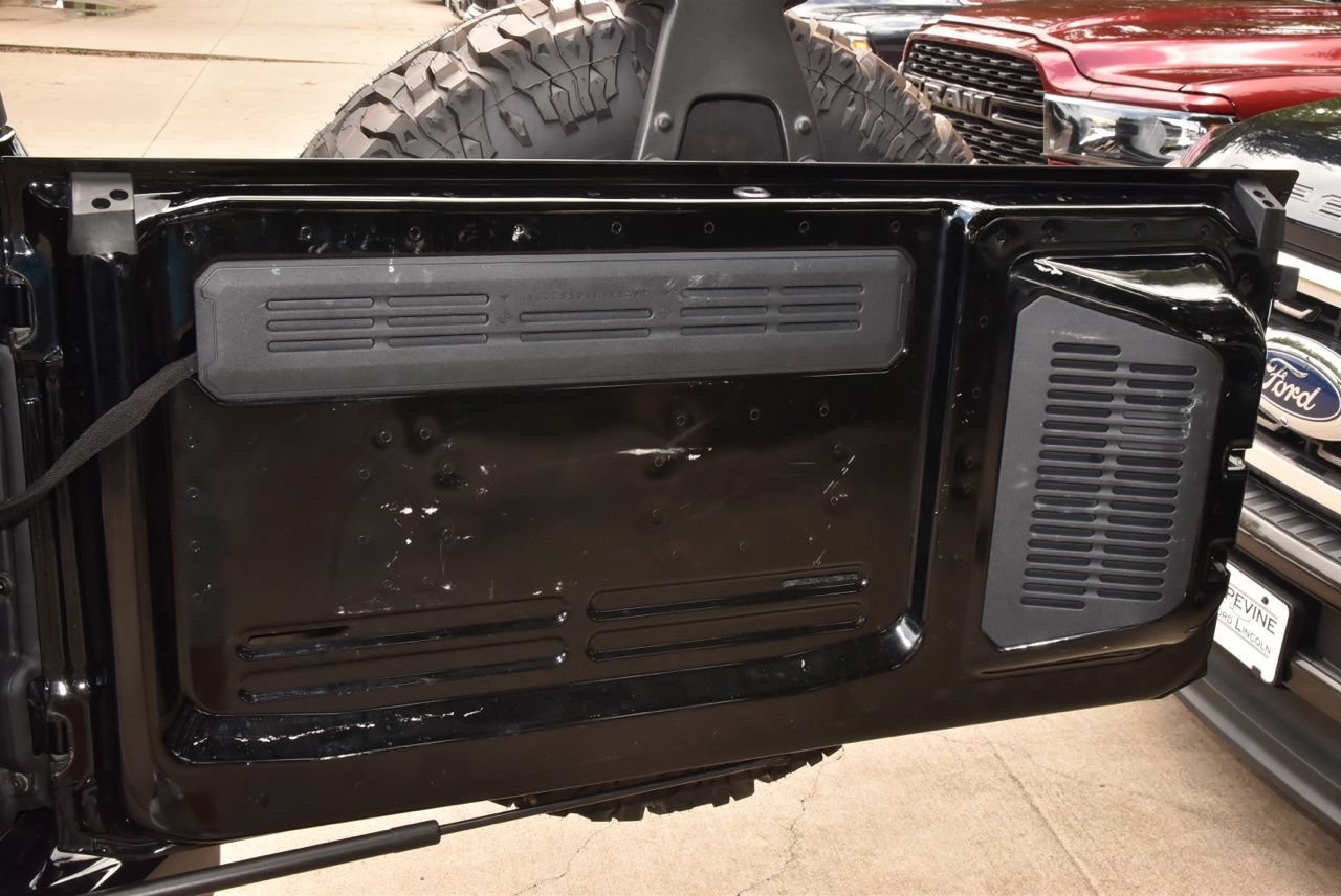 Used 2023 Ford Bronco Wildtrak AWD/4WD image 45
