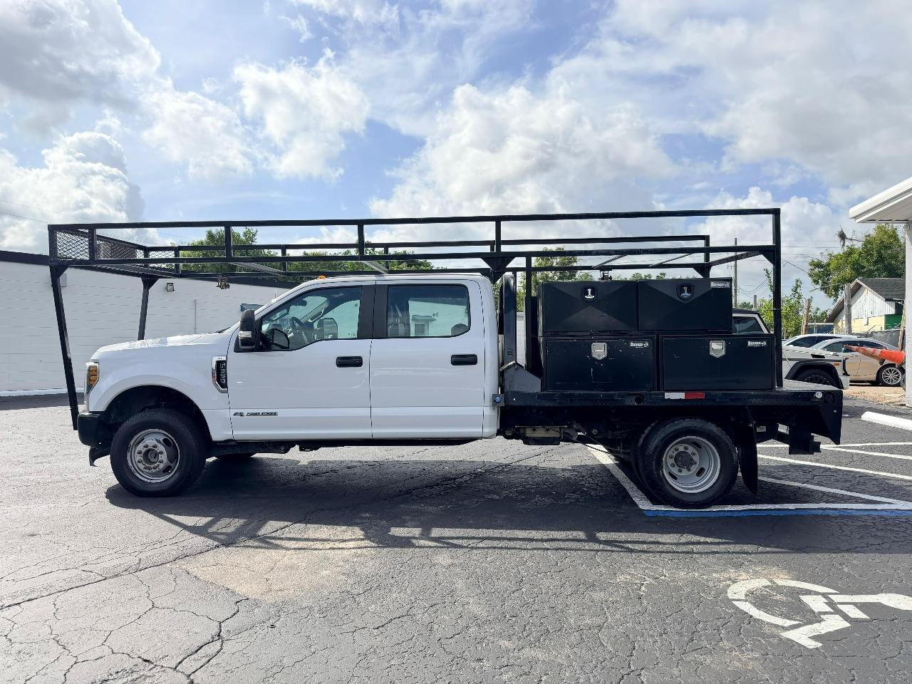 Used 2019 Ford F350 XL w/ Power Equipment Group AWD/4WD image 4
