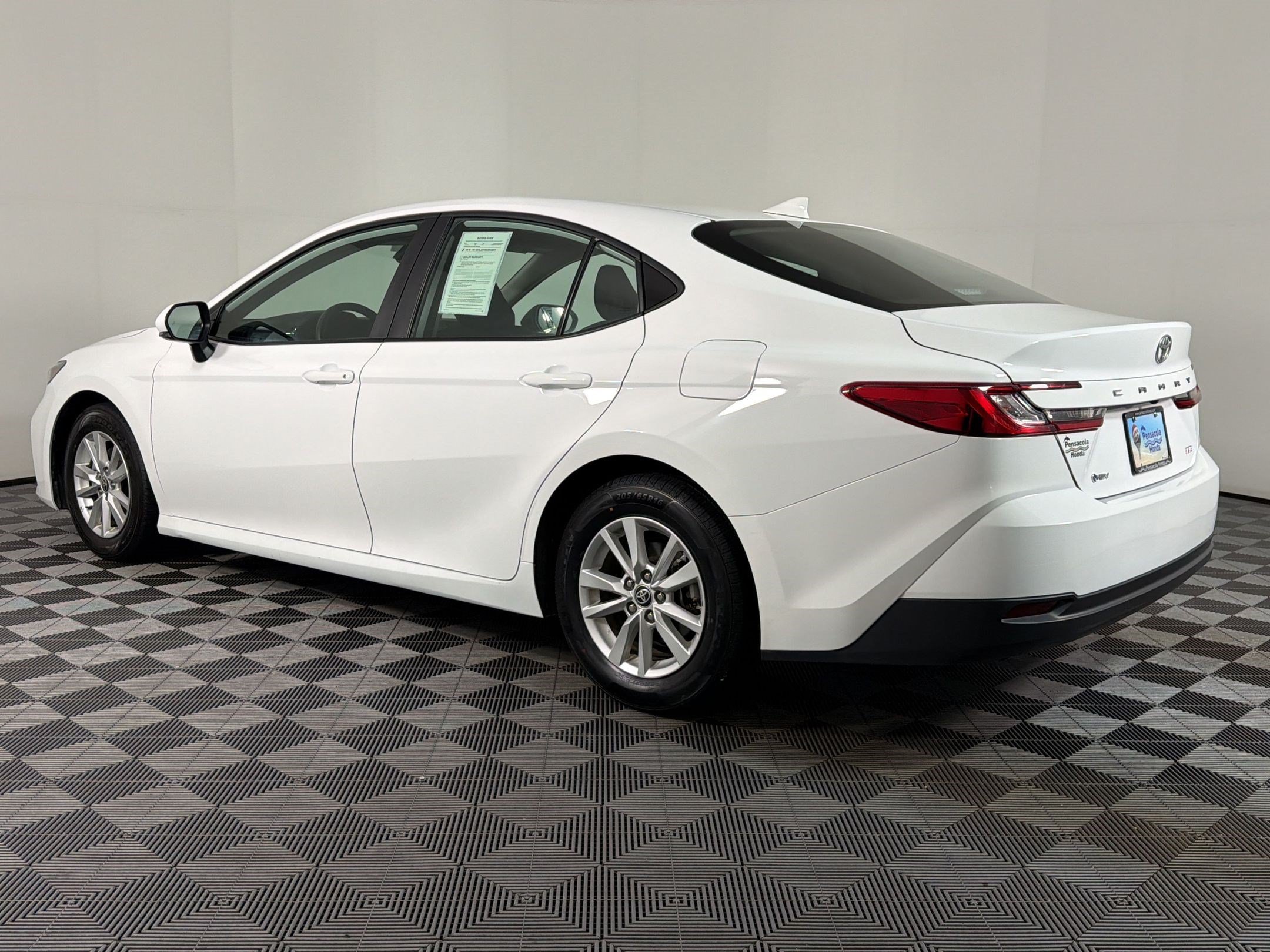 Used 2025 Toyota Camry LE FWD image 2