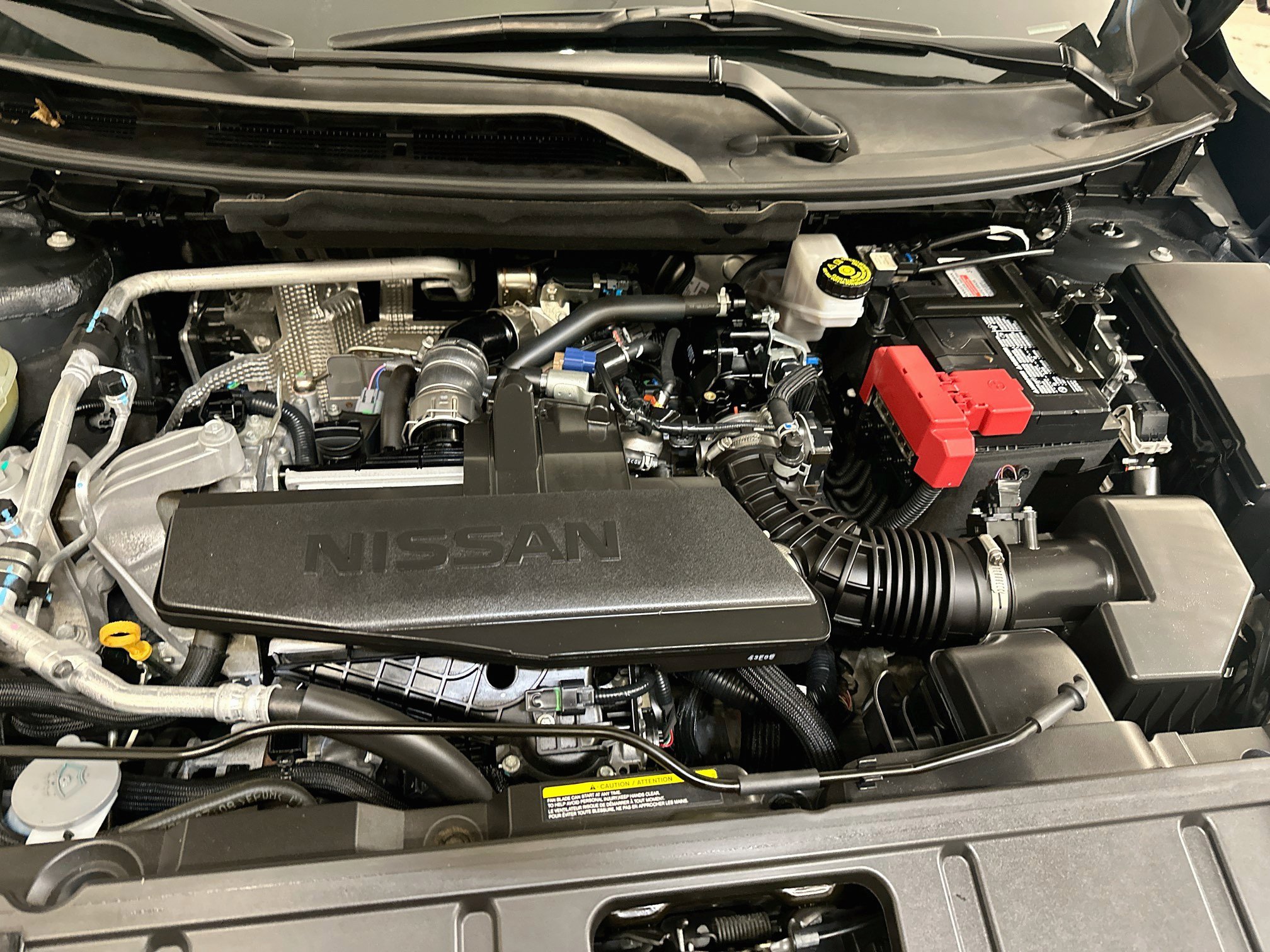 Used 2024 Nissan Rogue S AWD/4WD image 33