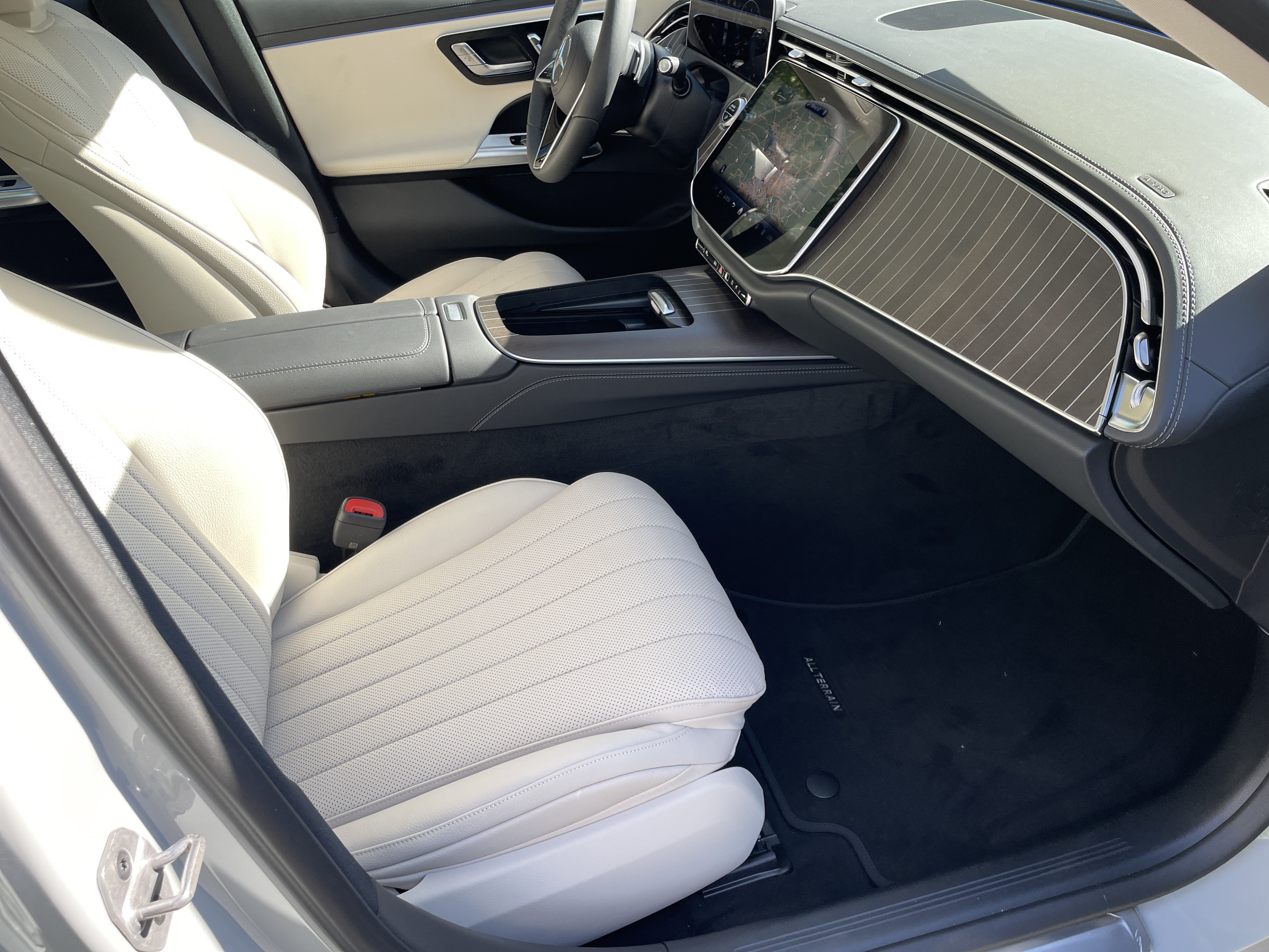 New 2026 Mercedes-Benz E 450 4MATIC All-Terrain Wagon image 43