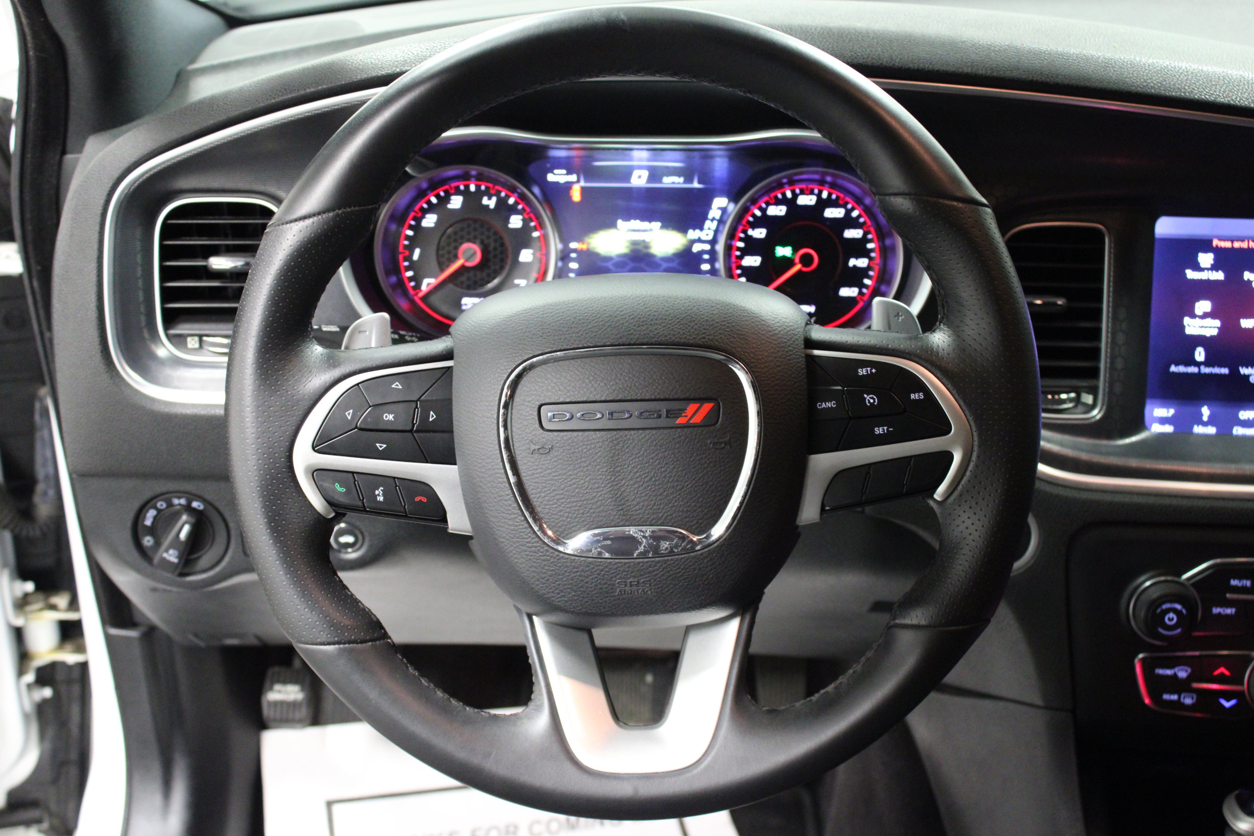 Used 2018 Dodge Charger R/T w/ Driver Confidence Group RWD image 16