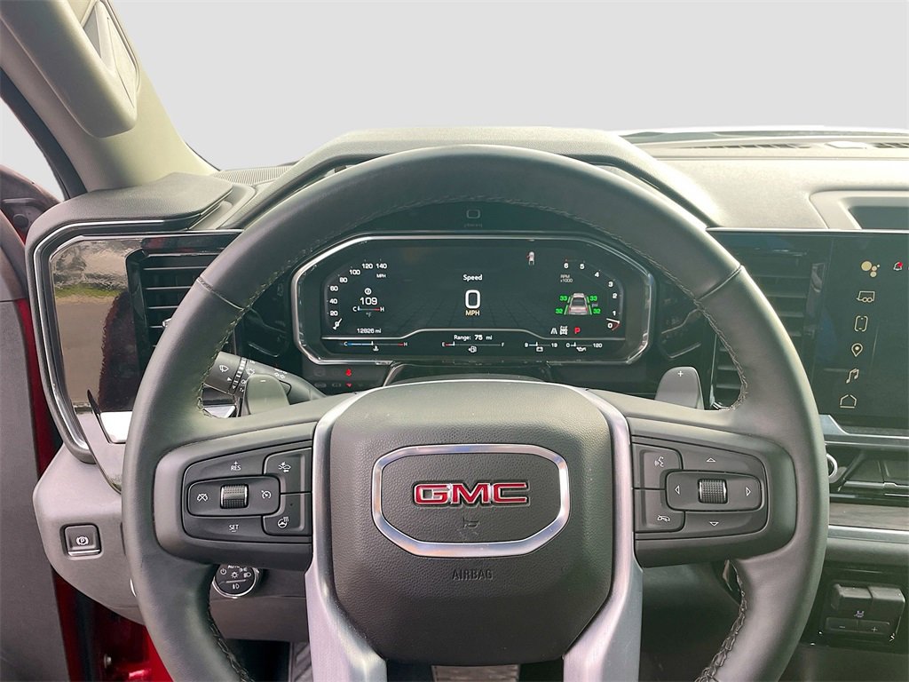 Used 2025 GMC Sierra 1500 SLT image 14