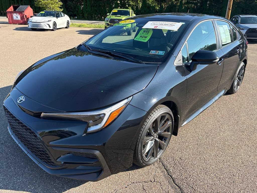 Certified 2026 Toyota Corolla SE w/ SE Package FWD image 2