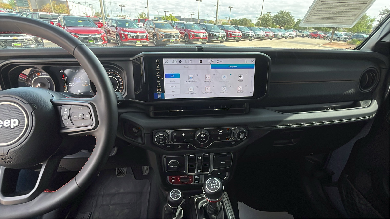 Used 2024 Jeep Wrangler Unlimited Rubicon w/ Technology Group AWD/4WD image 19