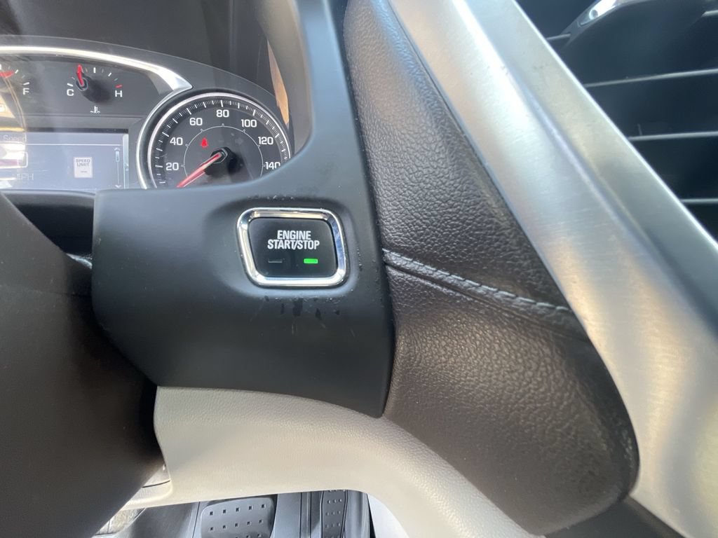 Certified 2018 GMC Acadia SLT w/ LPO, Floor Liner Package FWD image 17