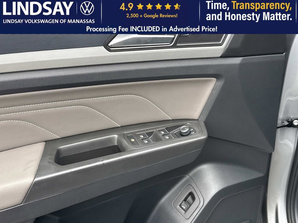 Certified 2023 Volkswagen Atlas Cross Sport SEL image 18