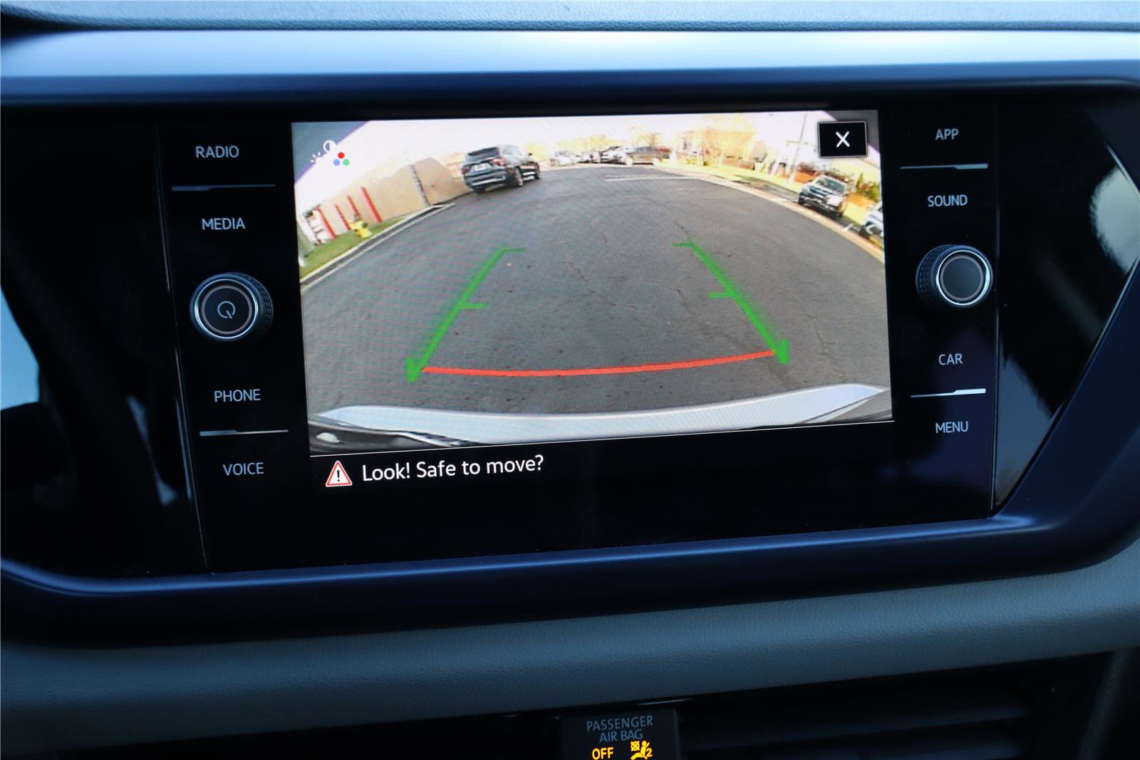 Certified 2023 Volkswagen Taos SE w/ Panoramic Sunroof Package image 20