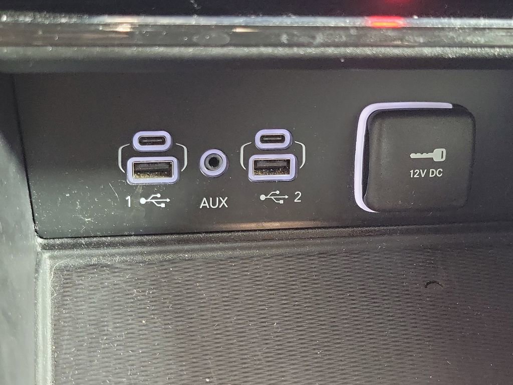 Used 2023 Jeep Grand Cherokee Limited w/ Luxury Tech Group II AWD/4WD image 25