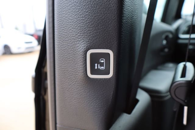 New 2026 Chrysler Pacifica Select FWD image 43