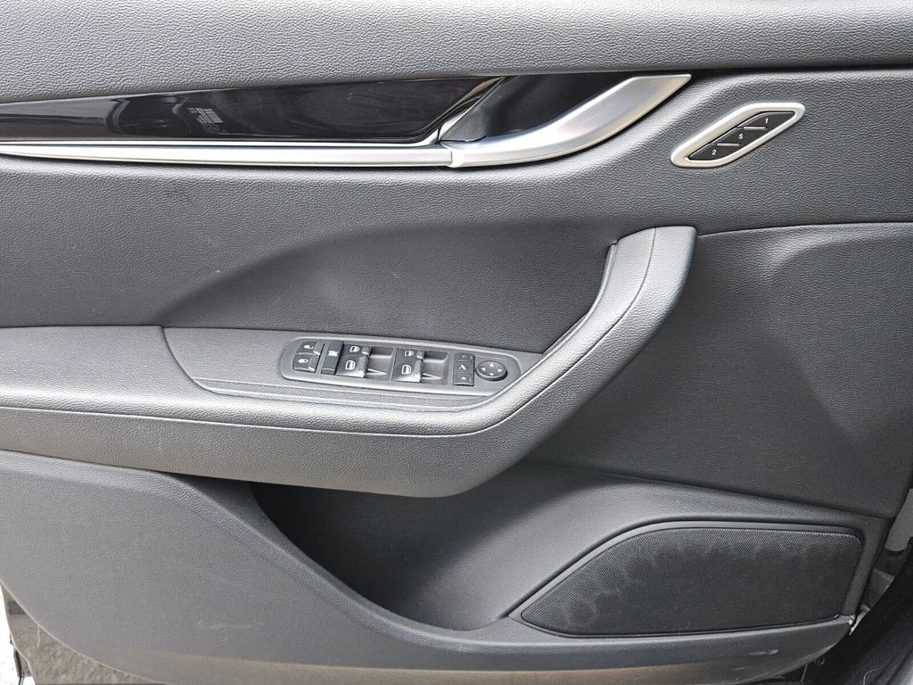 Used 2023 Maserati Levante Modena AWD/4WD image 30