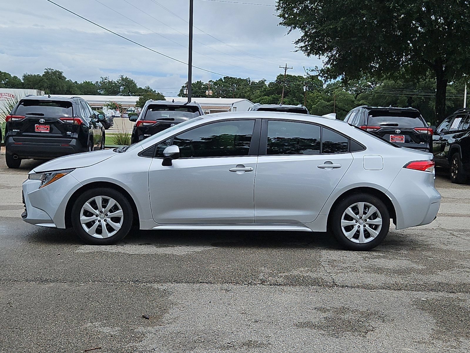 Certified 2026 Toyota Corolla LE FWD image 2