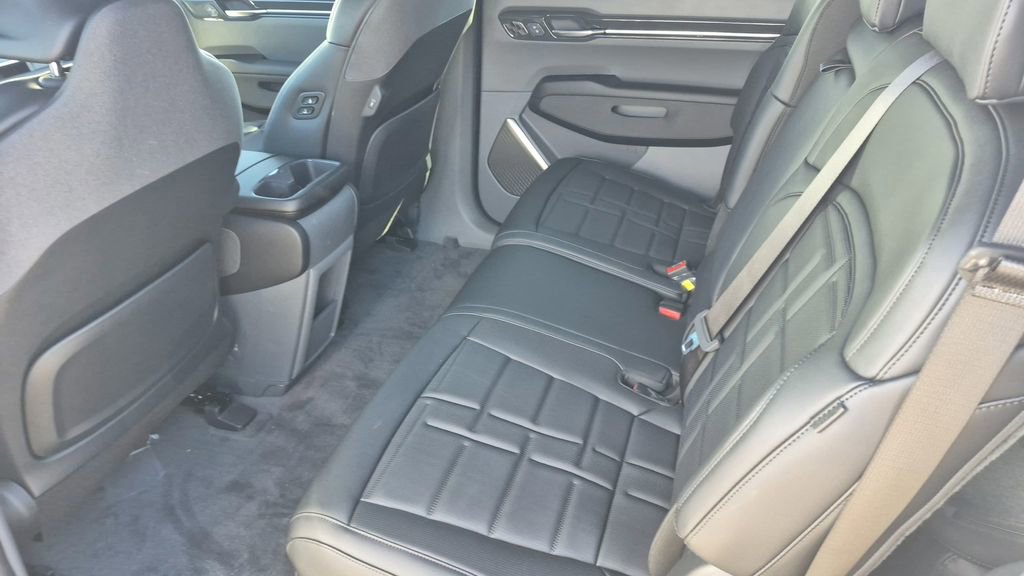 New 2026 Kia EV9 Land image 13