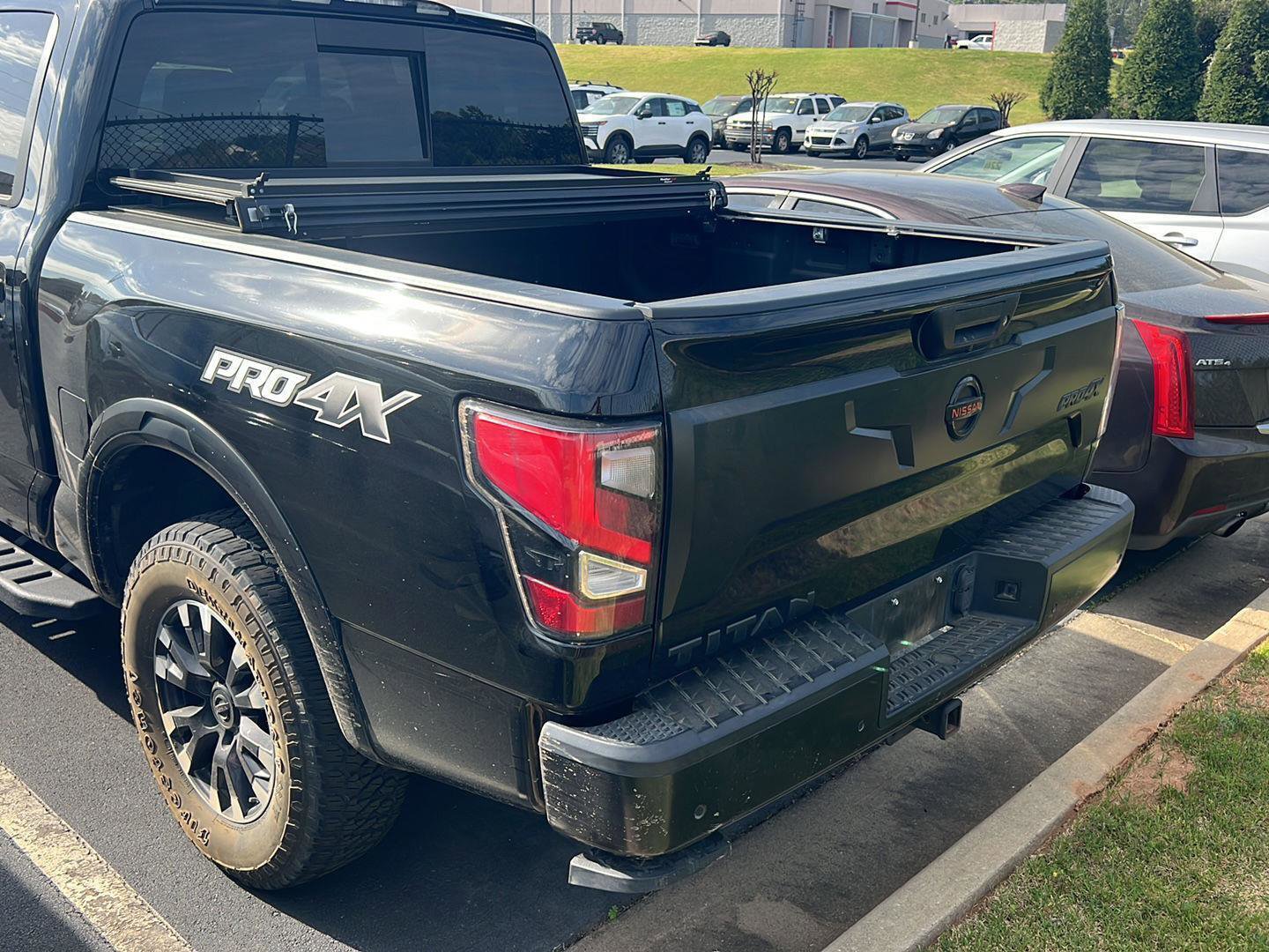 Used 2020 Nissan Titan PRO-4X w/ Pro-4x Convenience Package image 10