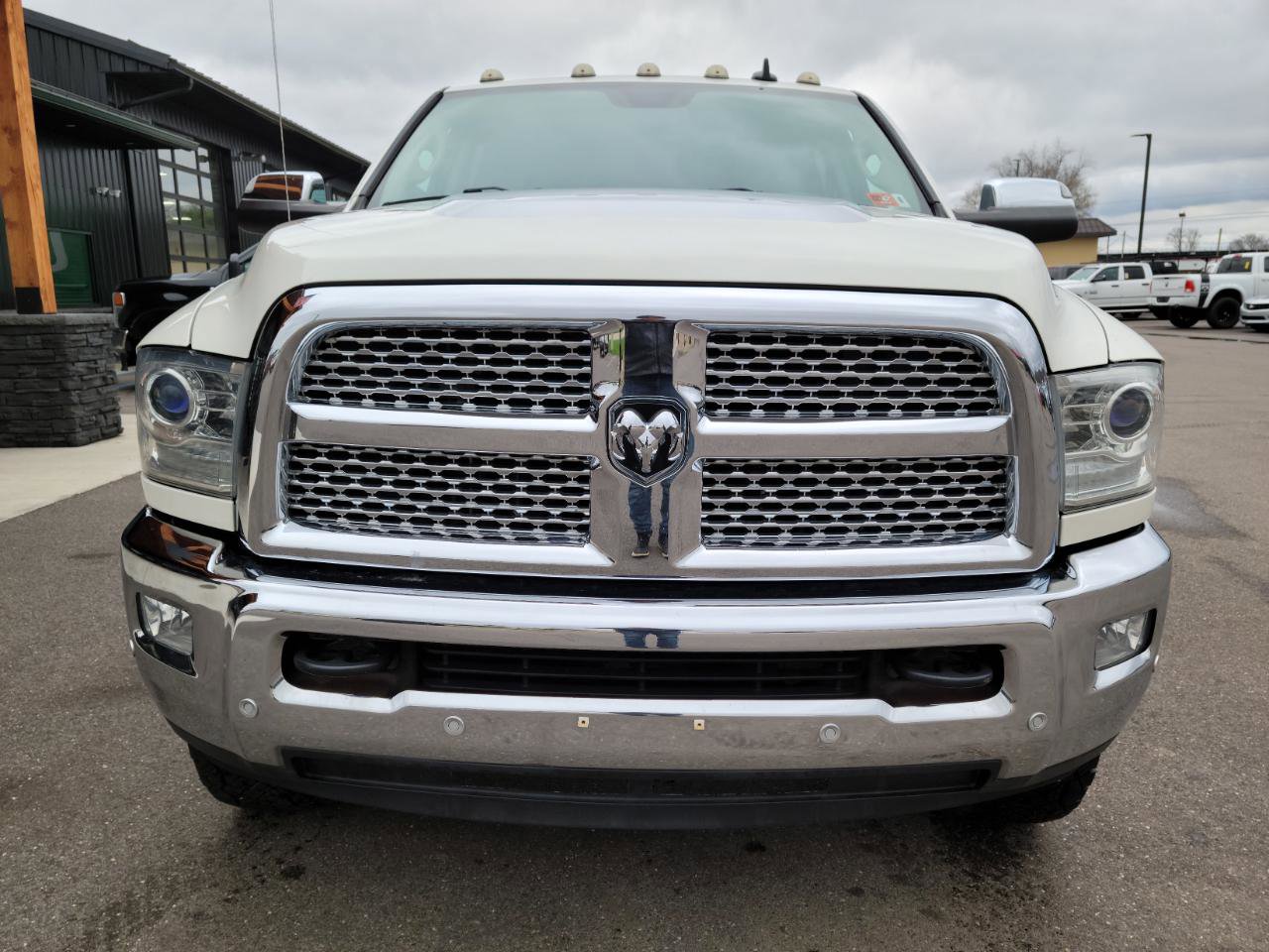 Used 2016 RAM 2500 Laramie w/ Convenience Group image 2