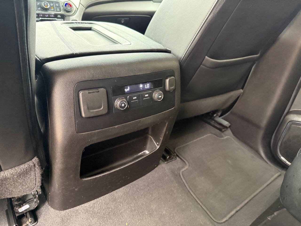 Used 2019 Chevrolet Tahoe LT image 11