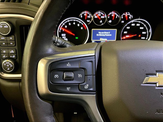 Used 2020 Chevrolet Silverado 1500 LTZ AWD/4WD image 17