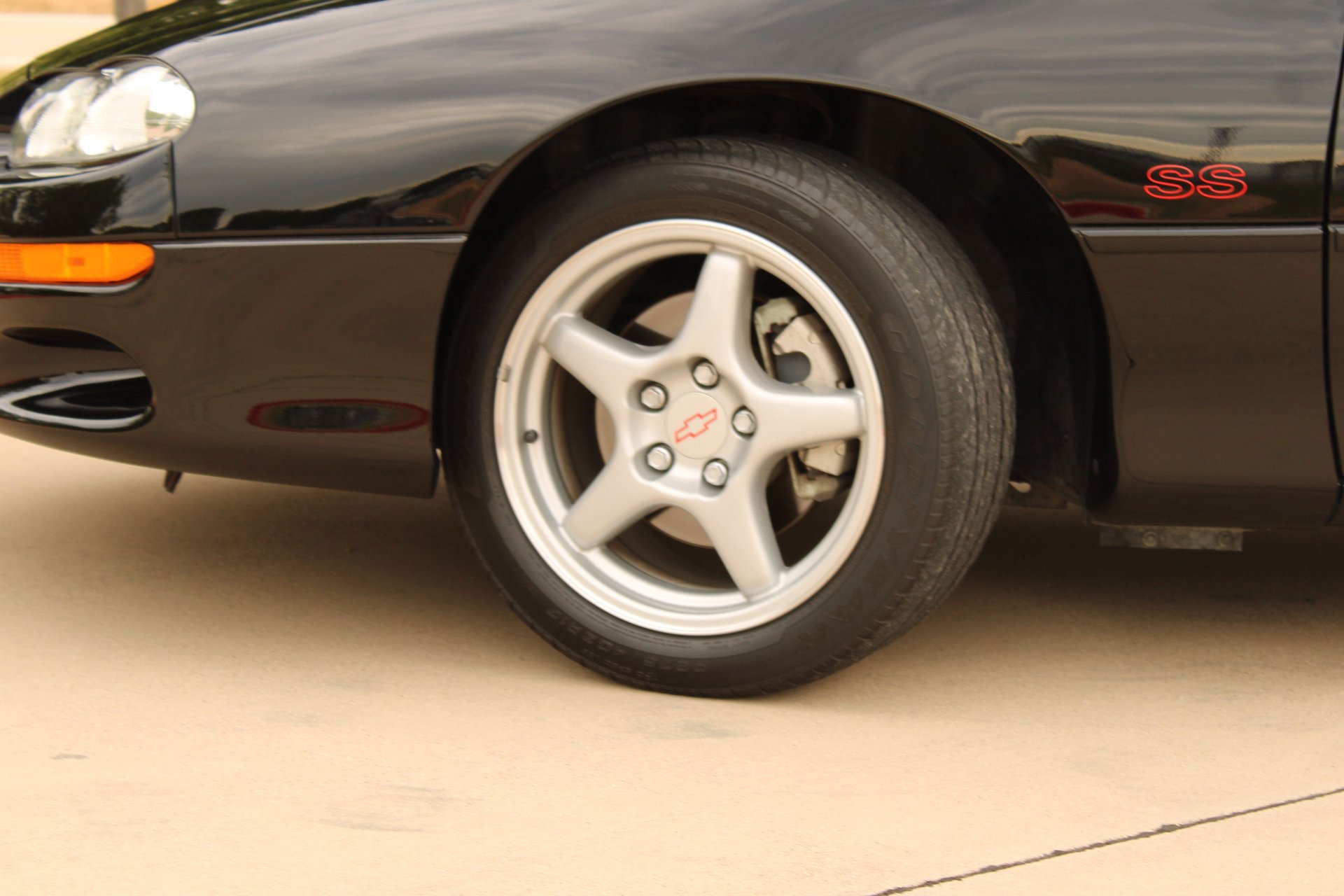 Used 1999 Chevrolet Camaro Z28 w/ SS Performance/Appearance Pkg RWD image 27