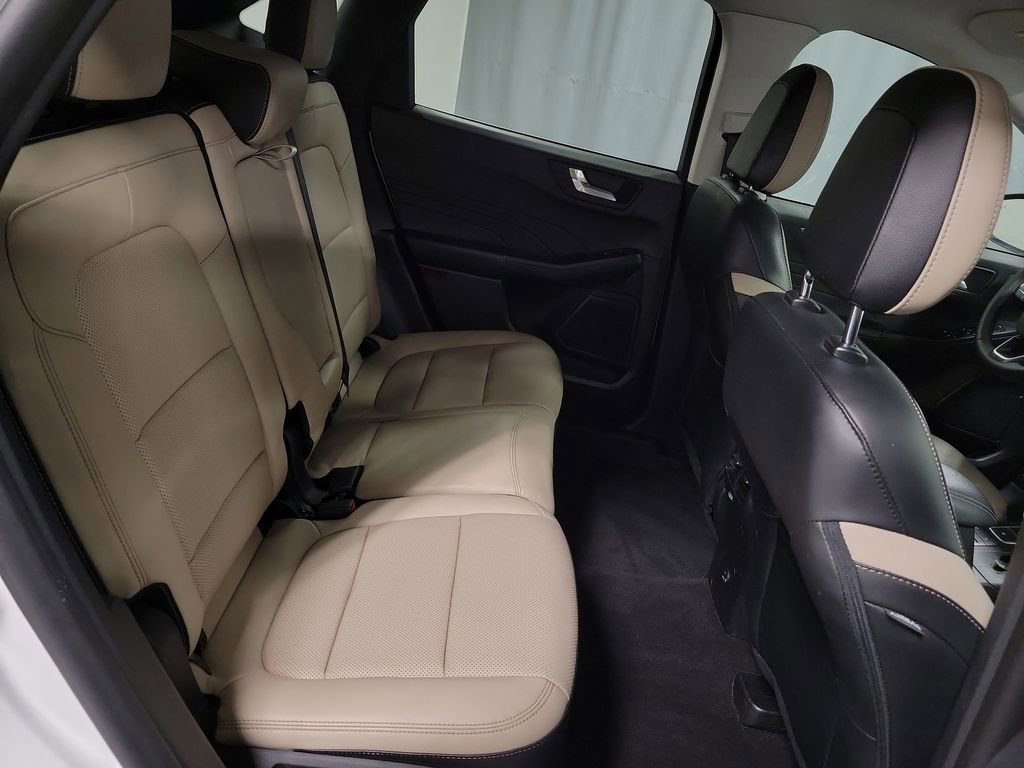 Used 2022 Ford Escape Titanium image 23