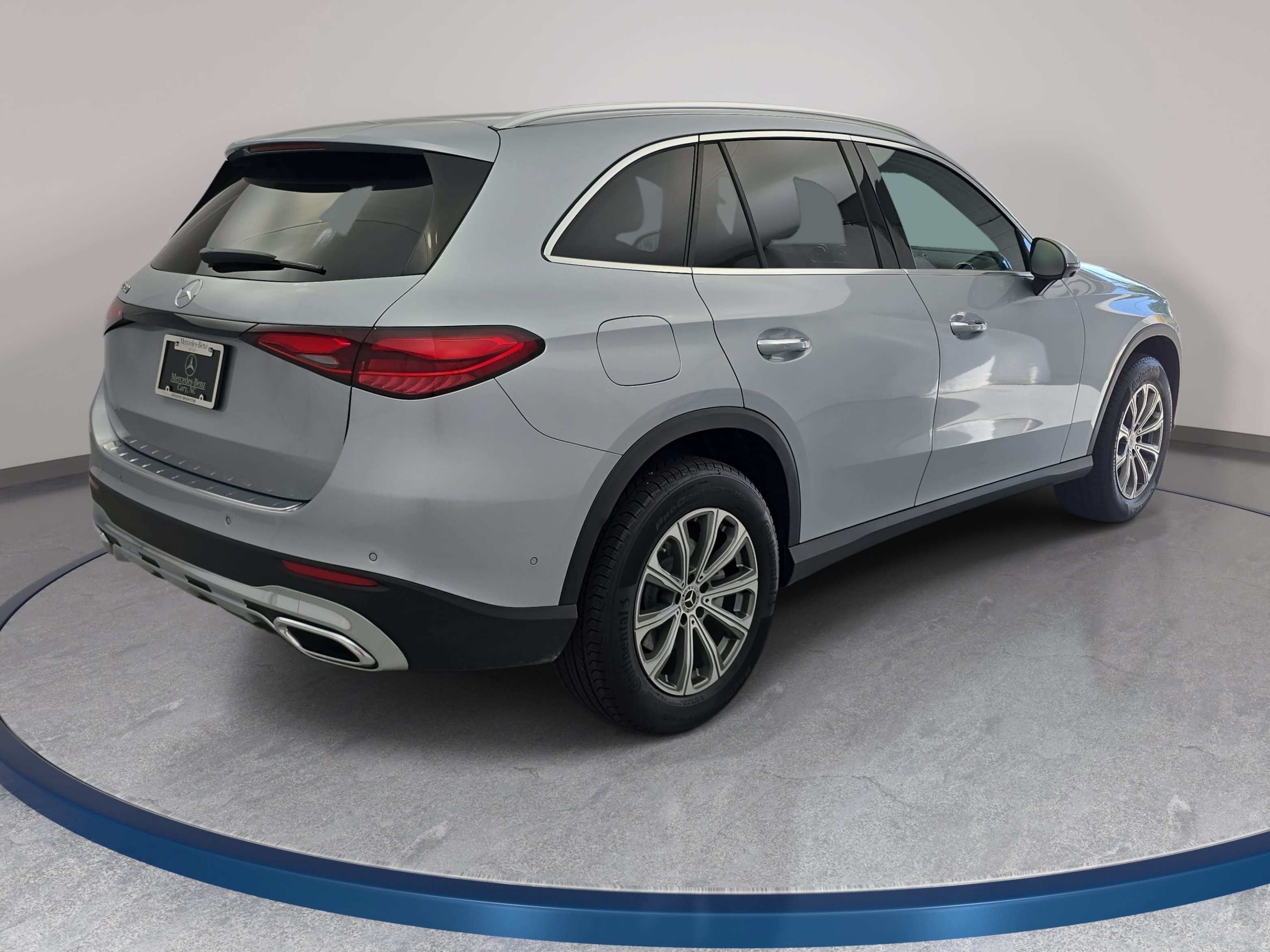 Certified 2026 Mercedes-Benz GLC 300 image 5