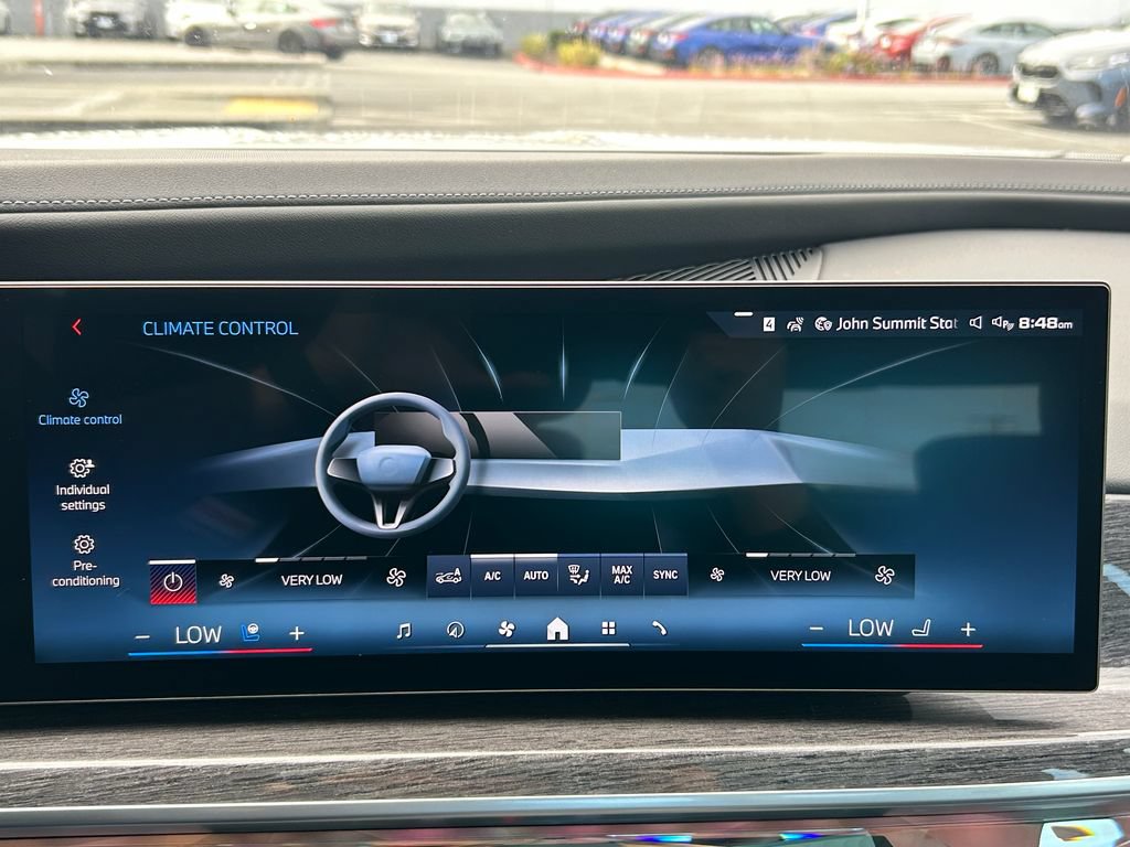 New 2026 BMW i7 M70 w/ Executive Package AWD/4WD image 24