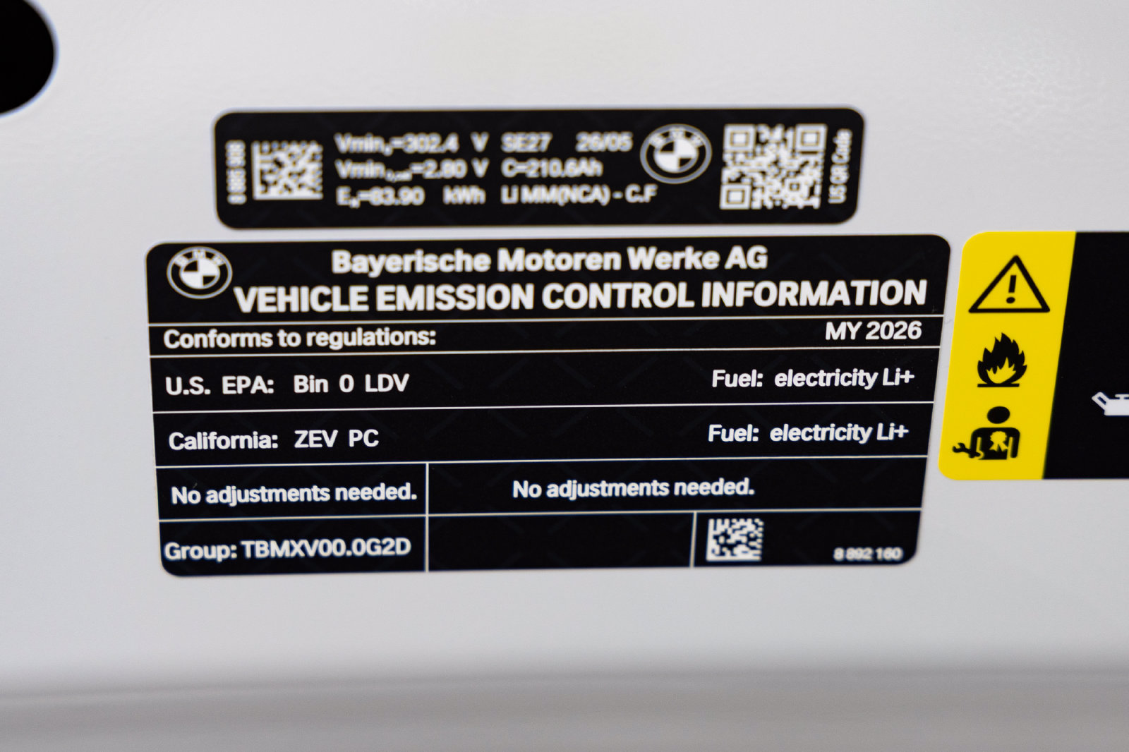 New 2026 BMW i4 M60 w/ Premium Package AWD/4WD image 37