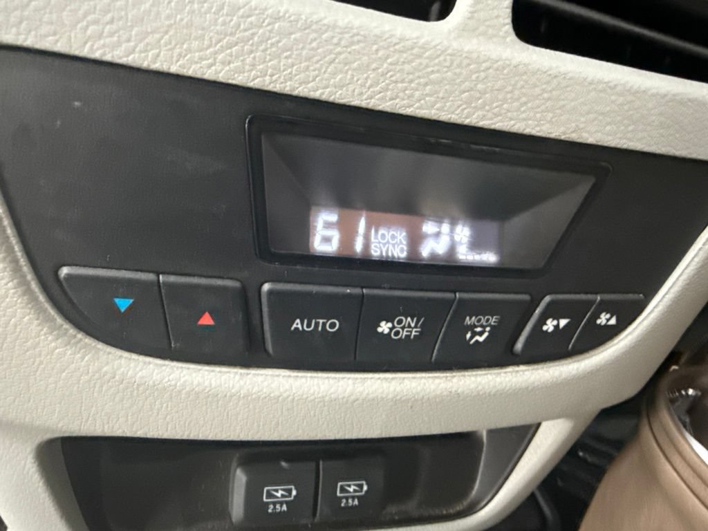 Used 2020 Acura MDX SH-AWD w/ Technology Package image 16