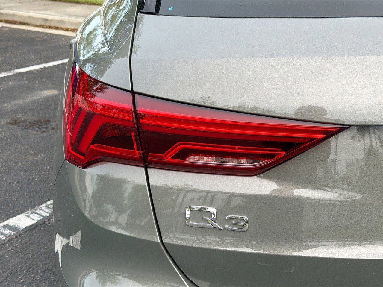 Used 2020 Audi Q3 2.0T Premium w/ Convenience Package image 11