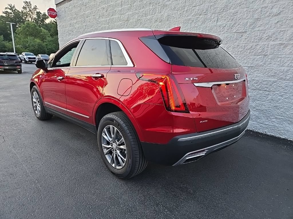 Certified 2023 Cadillac XT5 Premium Luxury AWD/4WD image 4