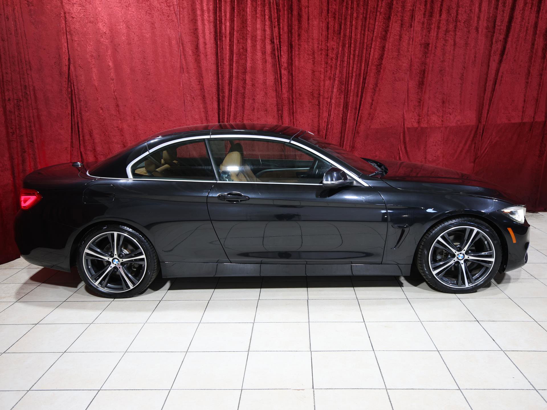 Used 2019 BMW 430i Convertible w/ Convenience Package image 9