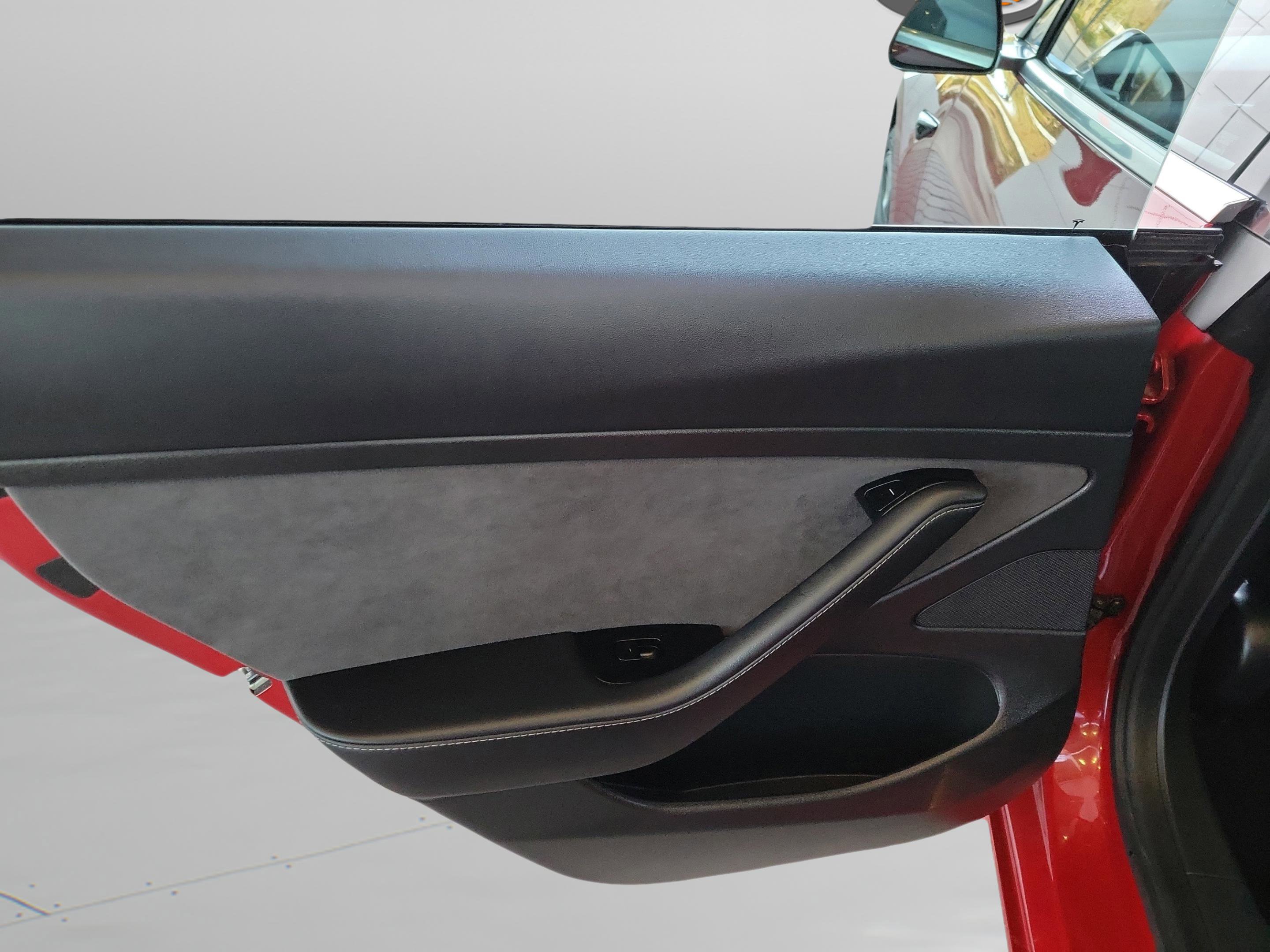 Used 2020 Tesla Model 3 Standard Range Plus image 26