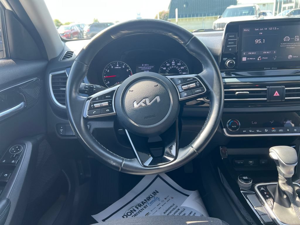 Used 2023 Kia Seltos S FWD image 16