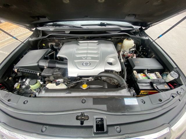 Used 2013 Toyota Land Cruiser image 26