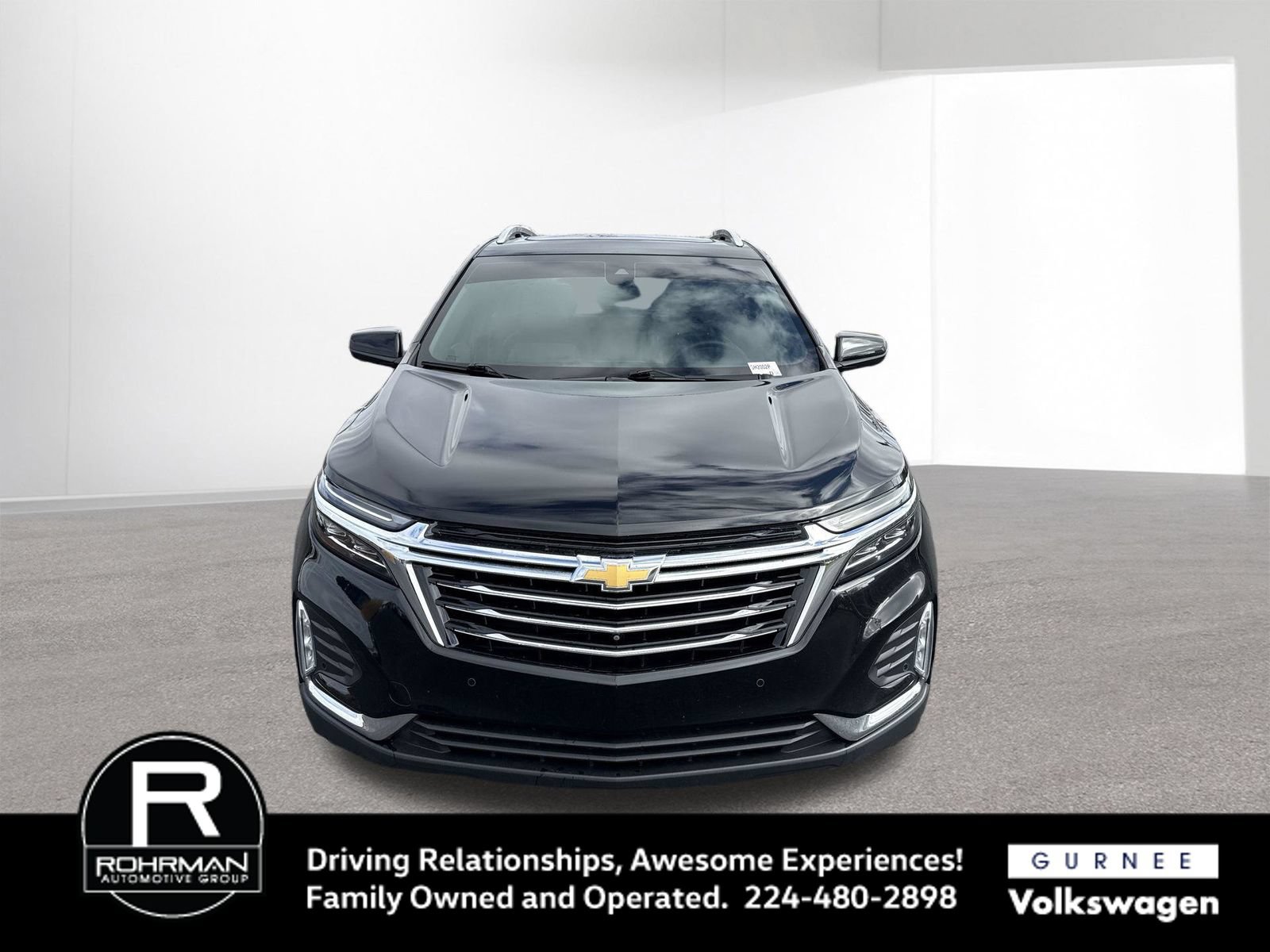 Used 2023 Chevrolet Equinox Premier AWD/4WD image 3