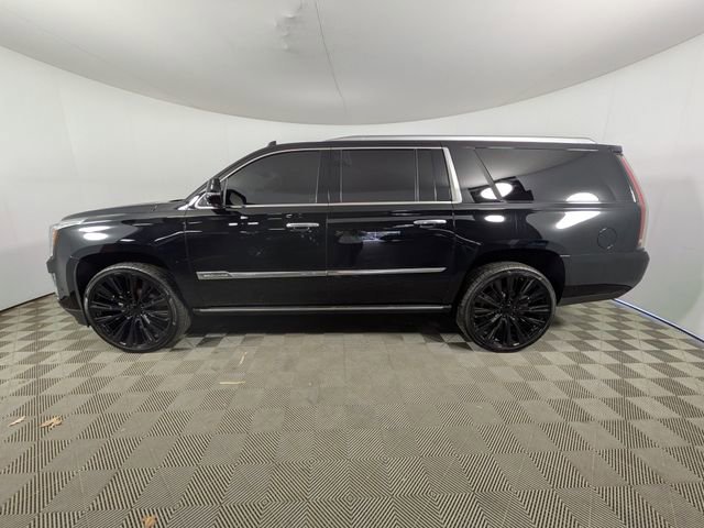 Used 2017 Cadillac Escalade ESV Premium Luxury image 29